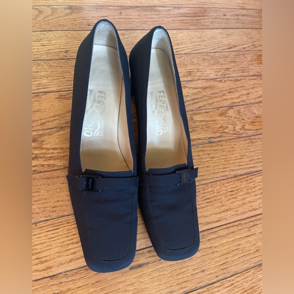 Salvatore Ferragamo women shoes size 8 1/2 - Picture 15 of 15